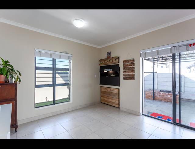 3 BEDROOM HOUSE FOR SALE IN BONNIE BRAE